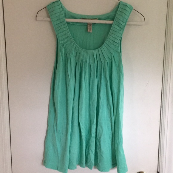 Ruffle Tank - Picture 3 of 3